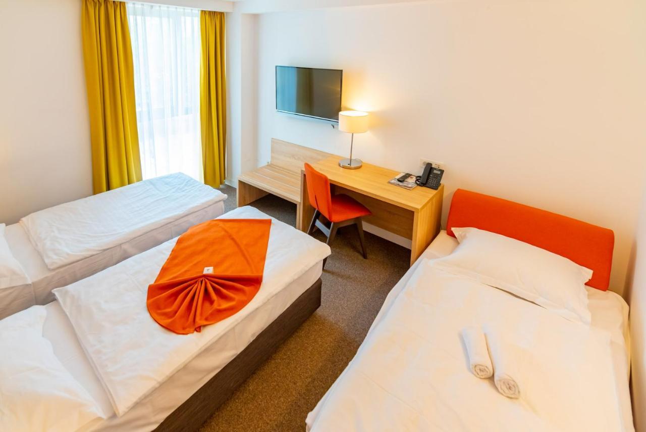 Hotel Park Superior 3* Čakovec エクステリア 写真