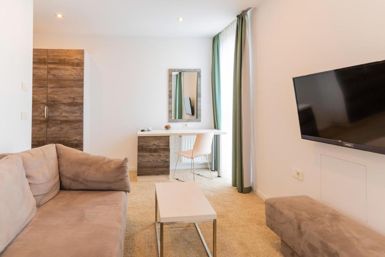 Hotel Park Superior 3* Čakovec エクステリア 写真
