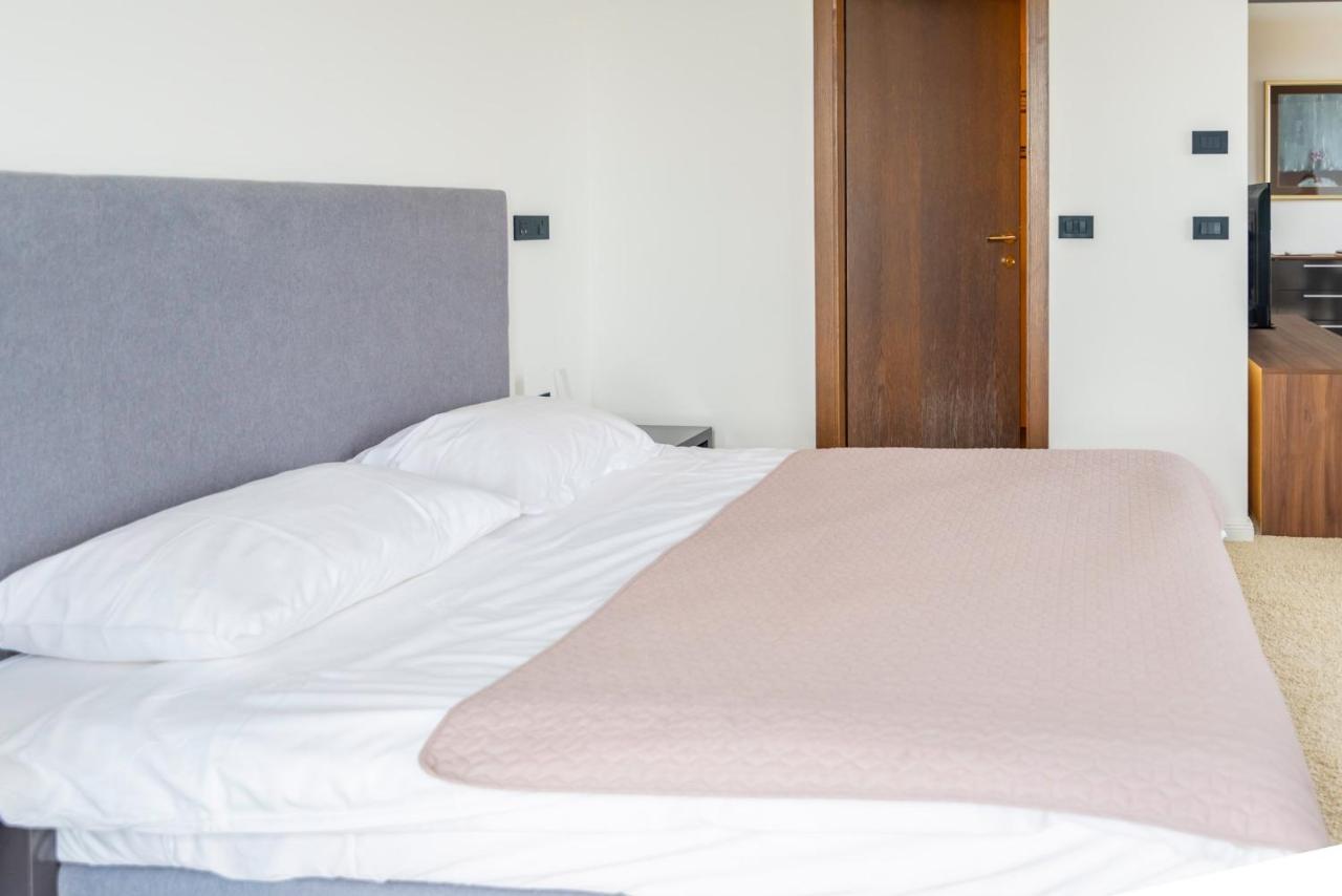 Hotel Park Superior 3* Čakovec エクステリア 写真