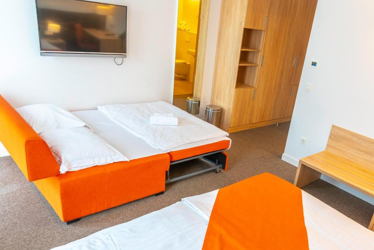 Hotel Park Superior 3* Čakovec エクステリア 写真