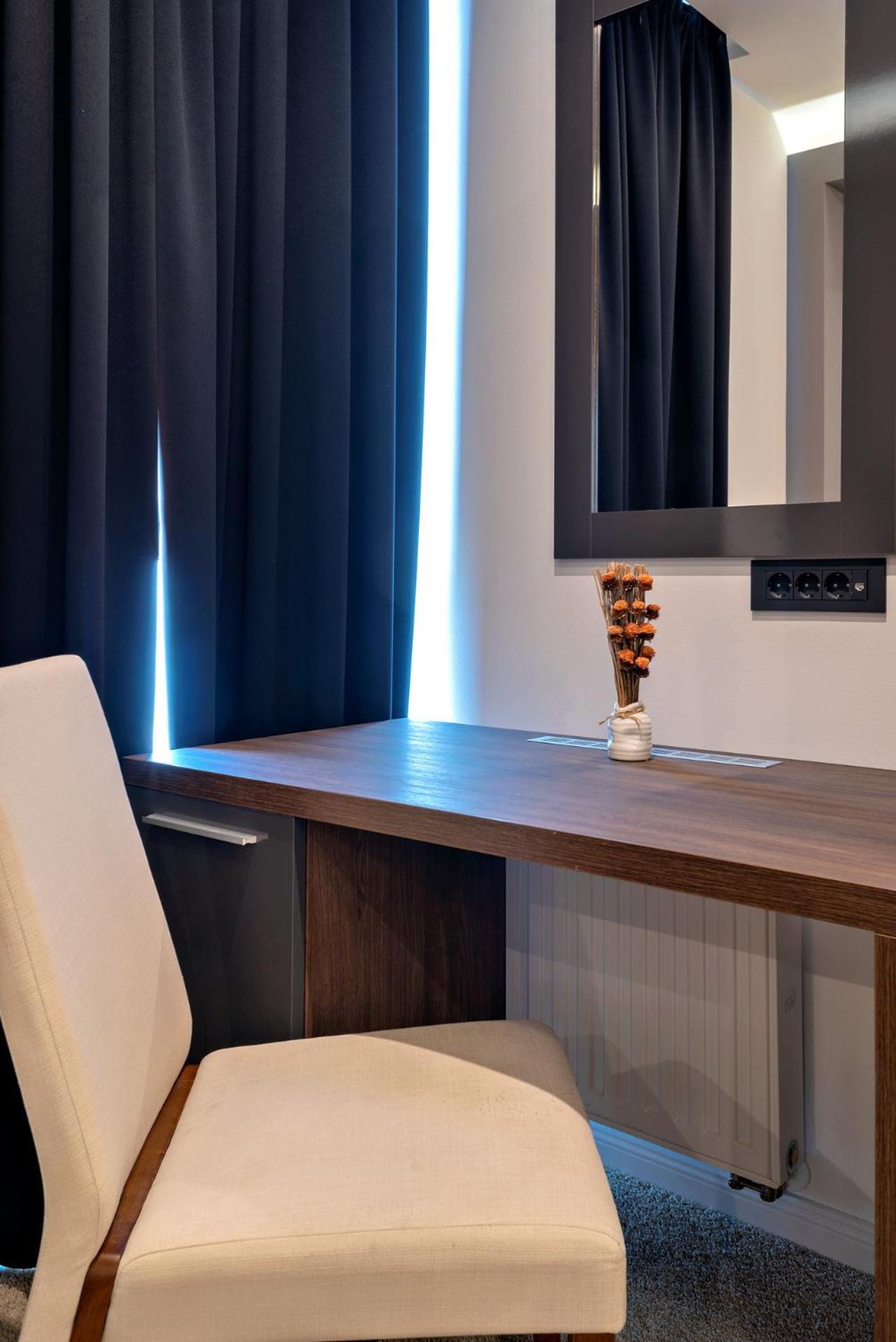 Hotel Park Superior 3* Čakovec エクステリア 写真